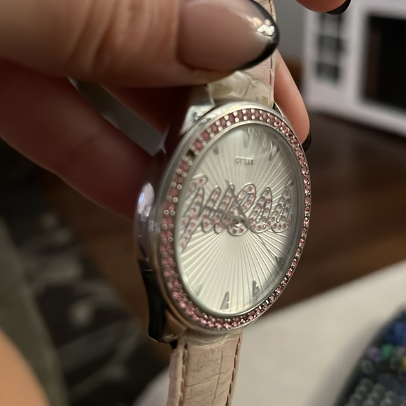 Vintage Pink Guess Leather Strap Watch - Picture 7 of 9